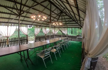 Шатер «У пруда»